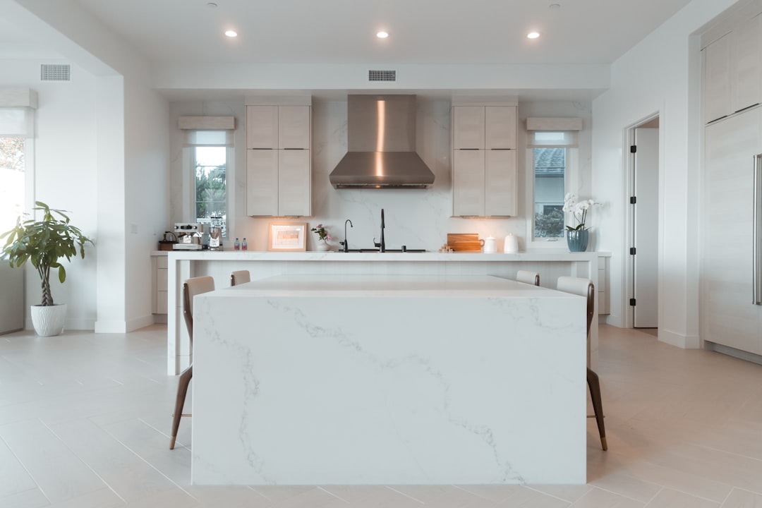 Countertop installation in Lakewood, CA